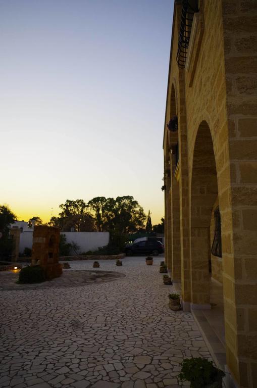 Villa Arneide Bed And Breakfast Torre Lapillo Dış mekan fotoğraf